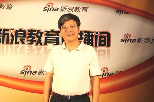 304永利集团官网入口心理系系主任周晓林教授做客新浪 304永利集团官网入口心理系系主任周晓林教授做客新浪